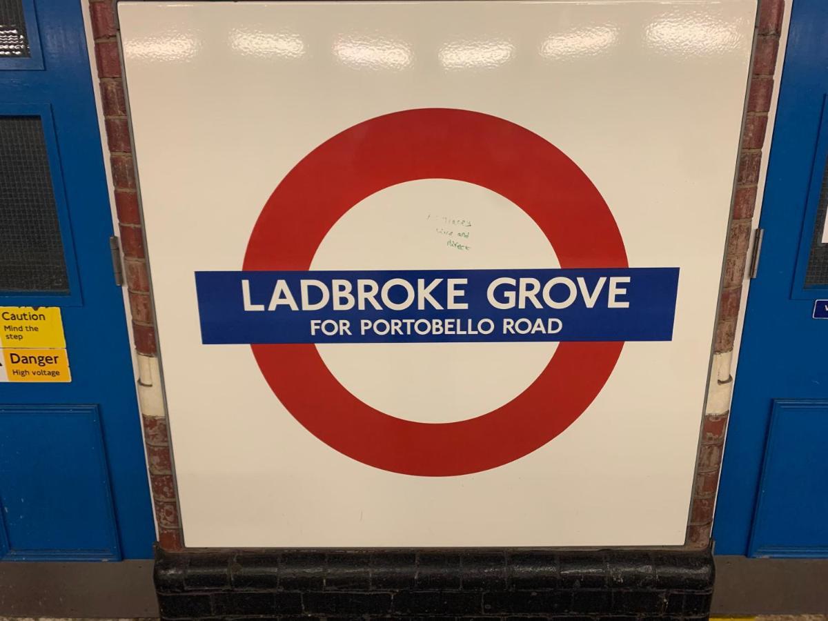 Studio Apartment 351 Ladbroke Grove, London W10 6Ha Экстерьер фото